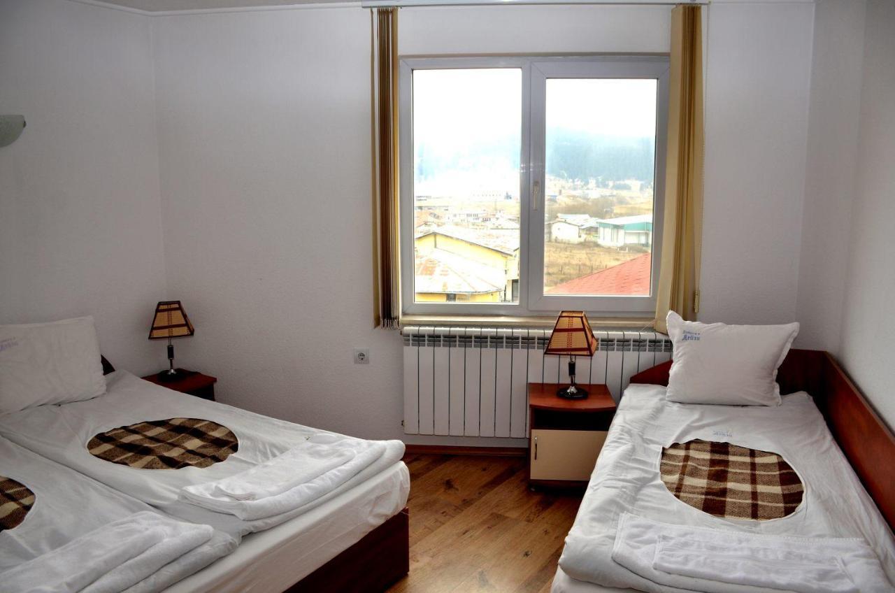 Family Hotel Daisy Borino Extérieur photo