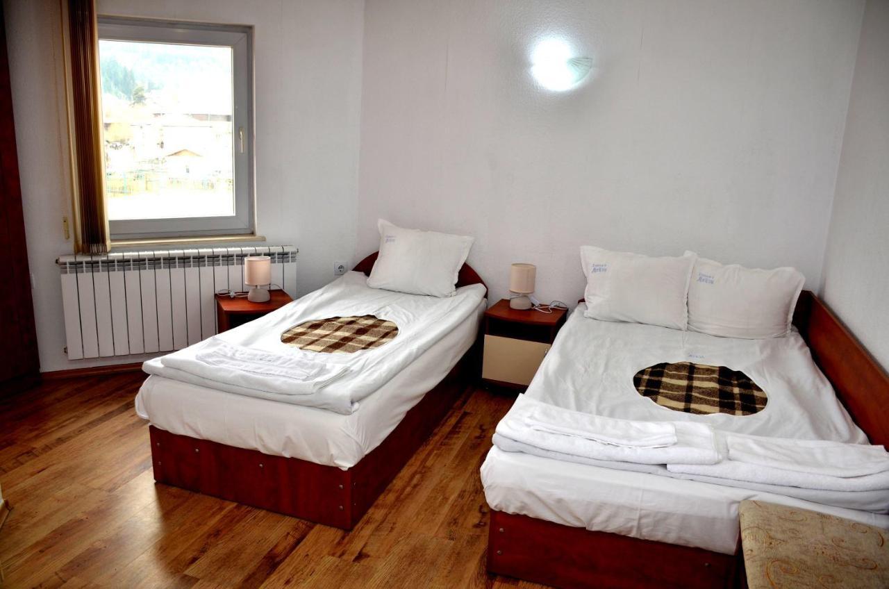 Family Hotel Daisy Borino Extérieur photo