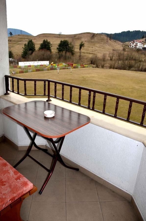 Family Hotel Daisy Borino Extérieur photo