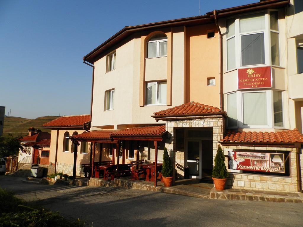 Family Hotel Daisy Borino Extérieur photo